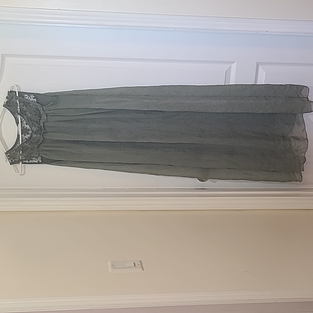 Dolce Ragazza Women's Silk Sleeveless Long Maxi Dress with lining Sage g…